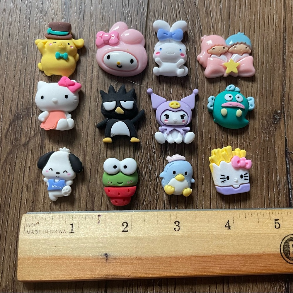 SANRIO-NWOT Character Flat Back Cabochon Set